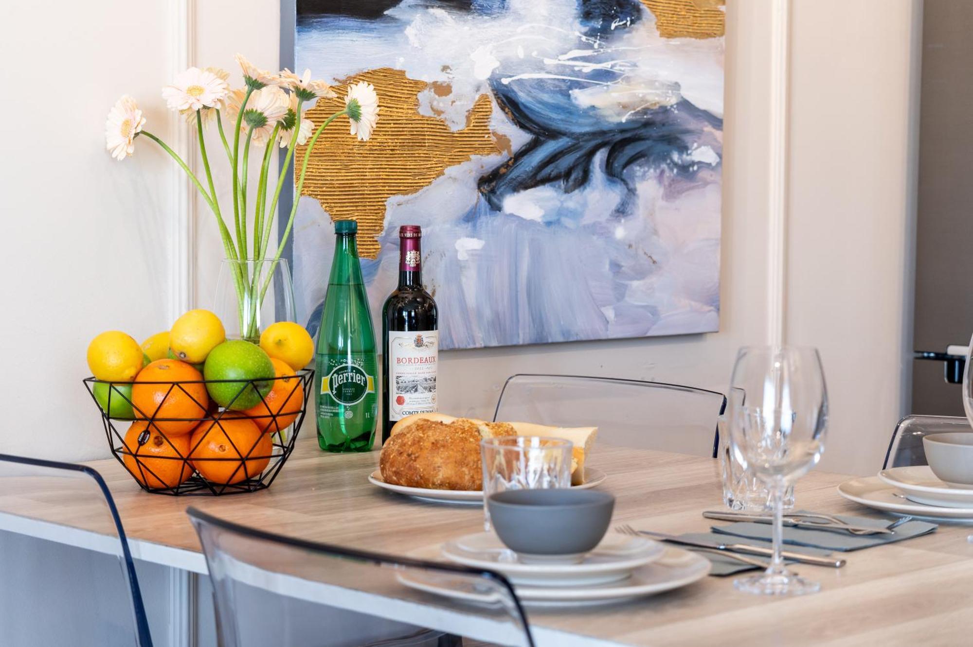 New Chic 2-Bed At Viru By Centralapartments Tallinn Bagian luar foto